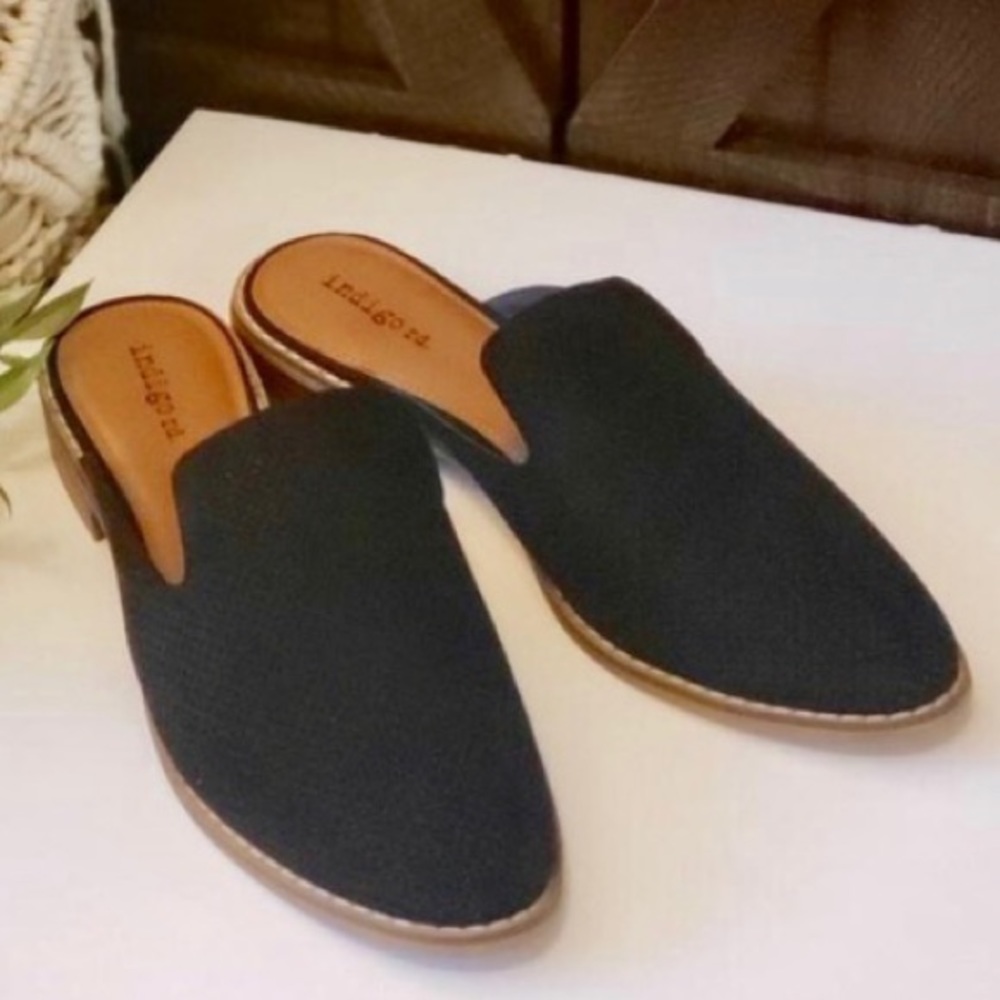 Indigo rd. Black Mules size 6M
